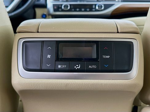 Used 2017 Toyota Highlander Limited w/ Protection Package #3 AWD/4WD image 28