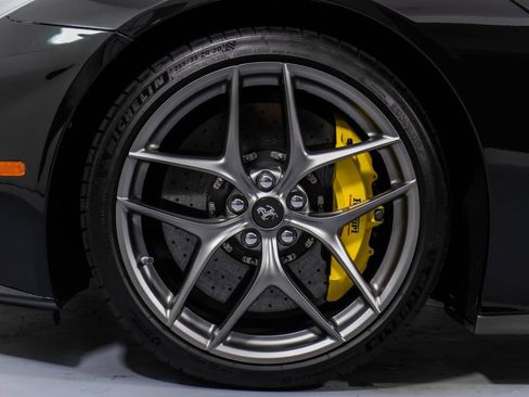 Used 2014 Ferrari F12 Berlinetta RWD image 62