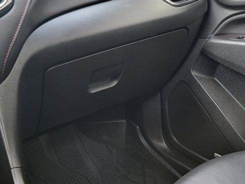 Used 2022 Chevrolet Equinox RS w/ RS Leather Package image 37