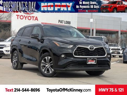 Used 2023 Toyota Highlander XLE image 1