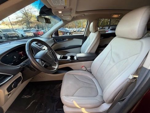 Used 2019 Lincoln Nautilus Reserve image 14