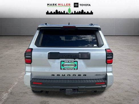 Certified 2025 Toyota 4Runner TRD Off-Road AWD/4WD image 4