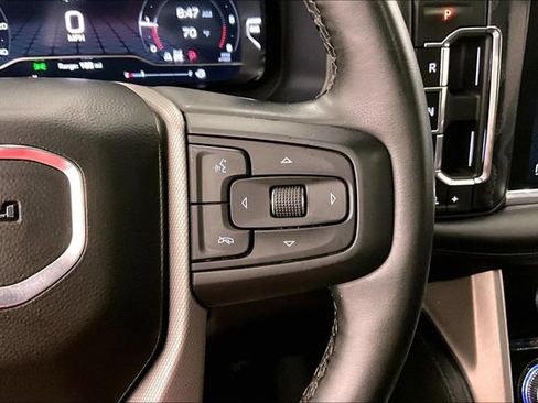 Used 2024 GMC Yukon XL Denali AWD/4WD image 28