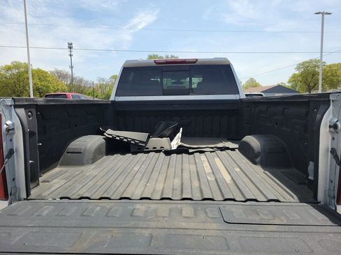 Used 2023 Chevrolet Silverado 2500 LT w/ Convenience Package AWD/4WD image 9