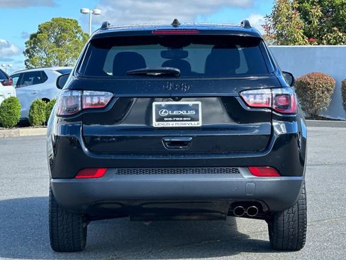 Used 2021 Jeep Compass Latitude w/ Sun and Sound Group AWD/4WD image 8