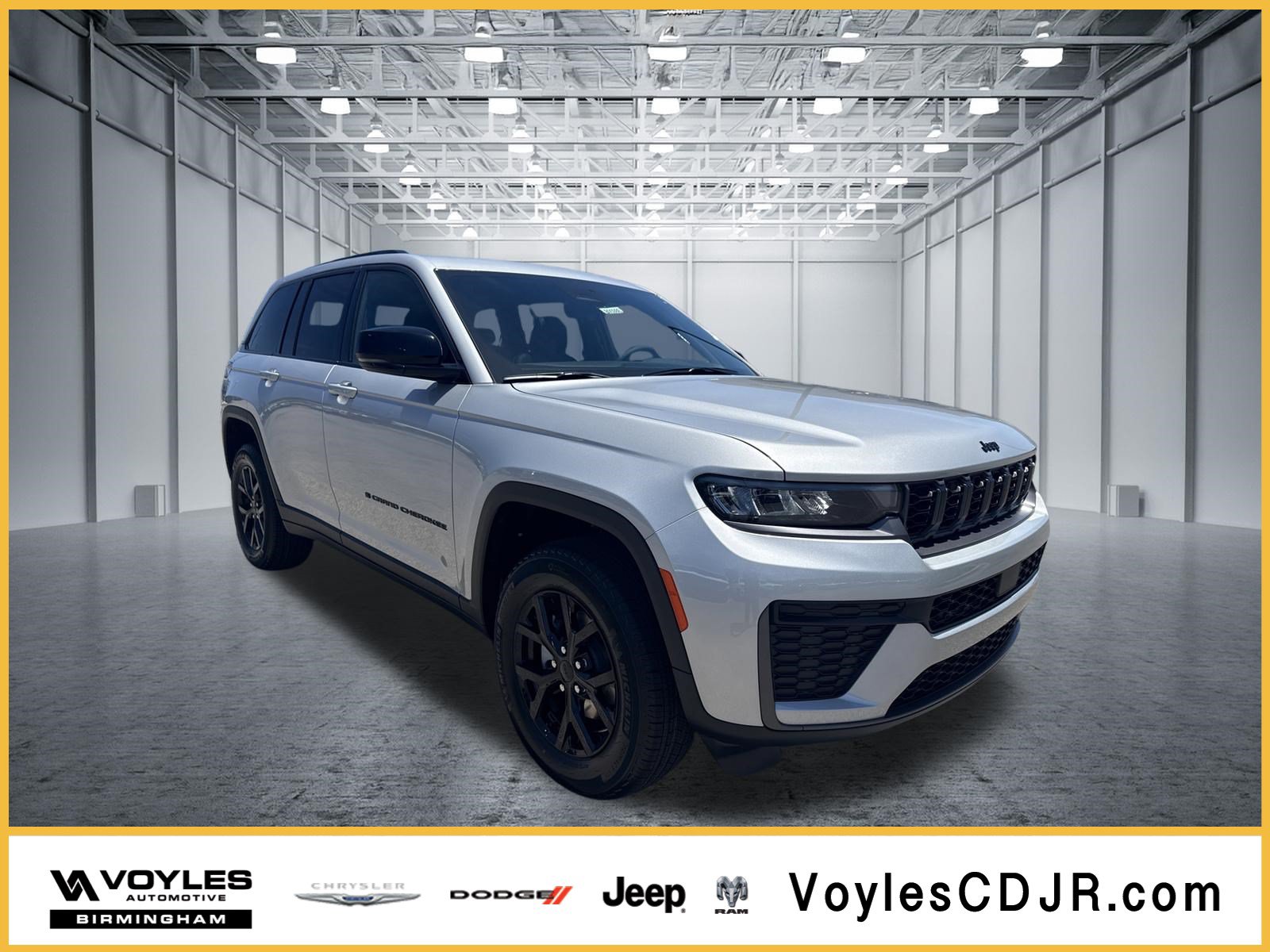 New 2026 Jeep Grand Cherokee Altitude RWD image 1