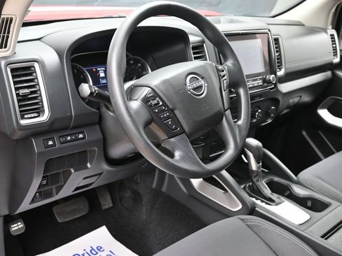 Used 2022 Nissan Frontier SV RWD image 17