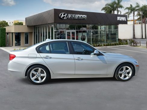 Used 2014 BMW 328i Sedan image 2