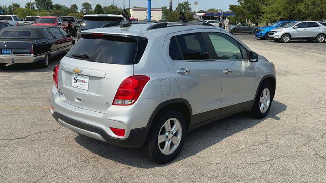 Used 2018 Chevrolet Trax LT w/ LT Convenience Package FWD image 8
