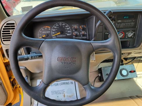 Used 1998 GMC Sierra 3500 2WD Regular Cab HD image 23