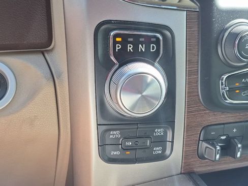 Used 2017 RAM 1500 Laramie w/ Convenience Group AWD/4WD image 21
