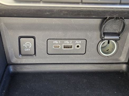 Certified 2024 Nissan Sentra SV image 24