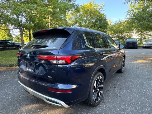 Used 2024 Mitsubishi Outlander SEL AWD/4WD image 8