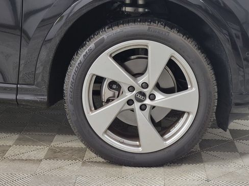 Certified 2025 Audi Q5 Premium Plus AWD/4WD image 10