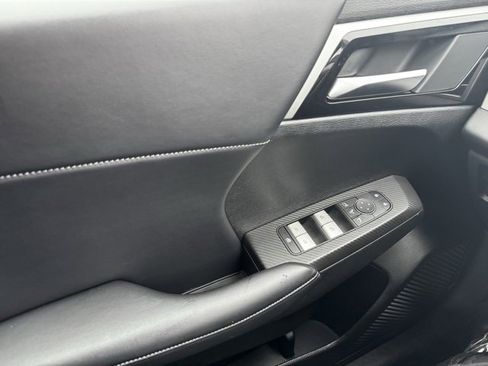 Used 2024 Mitsubishi Outlander SE image 30