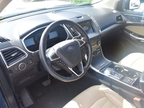 Used 2019 Ford Edge SEL w/ Equipment Group 201A AWD/4WD image 11