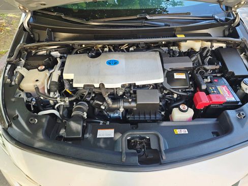 Used 2018 Toyota Prius Prime Premium image 51