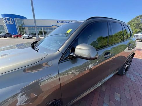 Used 2026 BMW X5 xDrive40i w/ M Sport Package AWD/4WD image 11