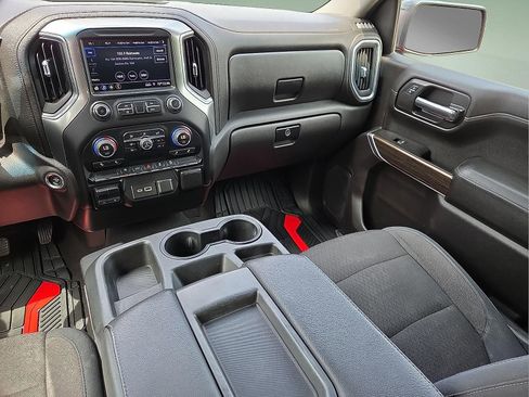 Used 2019 Chevrolet Silverado 1500 LT Trail Boss w/ Convenience Package AWD/4WD image 12