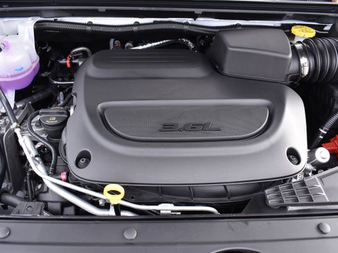 New 2026 Chrysler Pacifica Select image 36