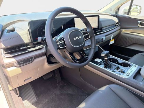 New 2026 Kia Carnival SX FWD image 21