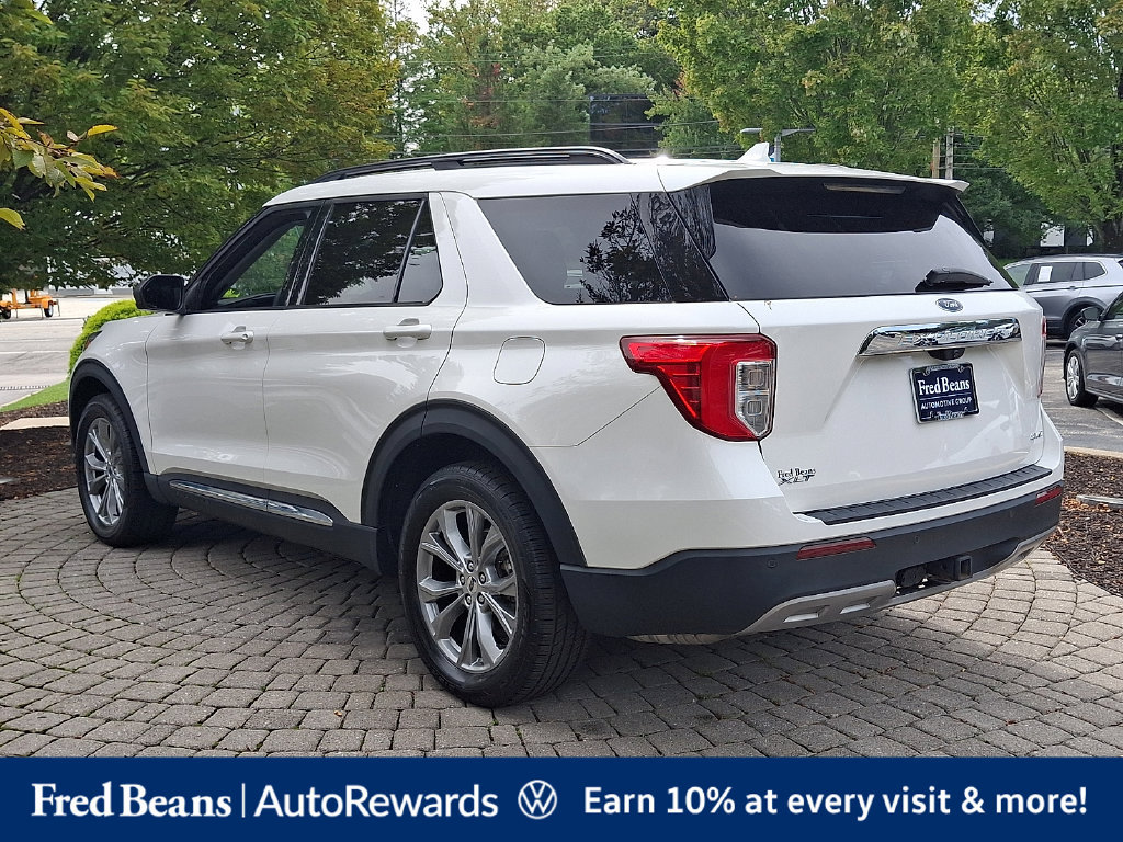 Used 2022 Ford Explorer XLT w/ Equipment Group 202A AWD/4WD image 5