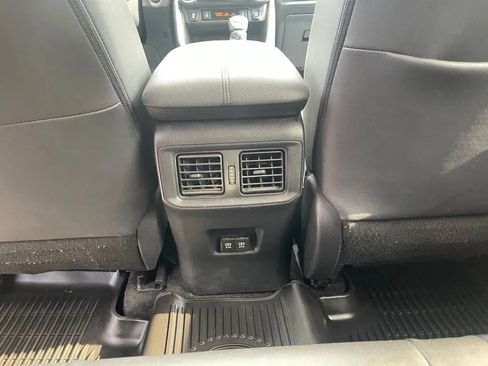 Used 2020 Toyota RAV4 XLE Premium AWD/4WD image 19