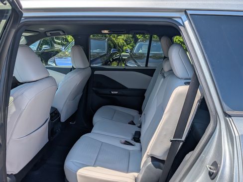 Used 2024 Lexus TX 350 AWD w/ Accessory Package (2T) image 16