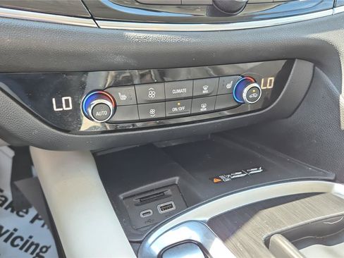 Used 2023 Buick Enclave Essence w/ Experience Buick Package FWD image 23