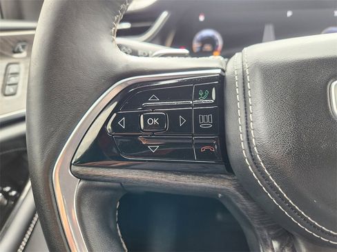 Used 2021 Jeep Grand Cherokee L Overland w/ Luxury Tech Group IV image 28