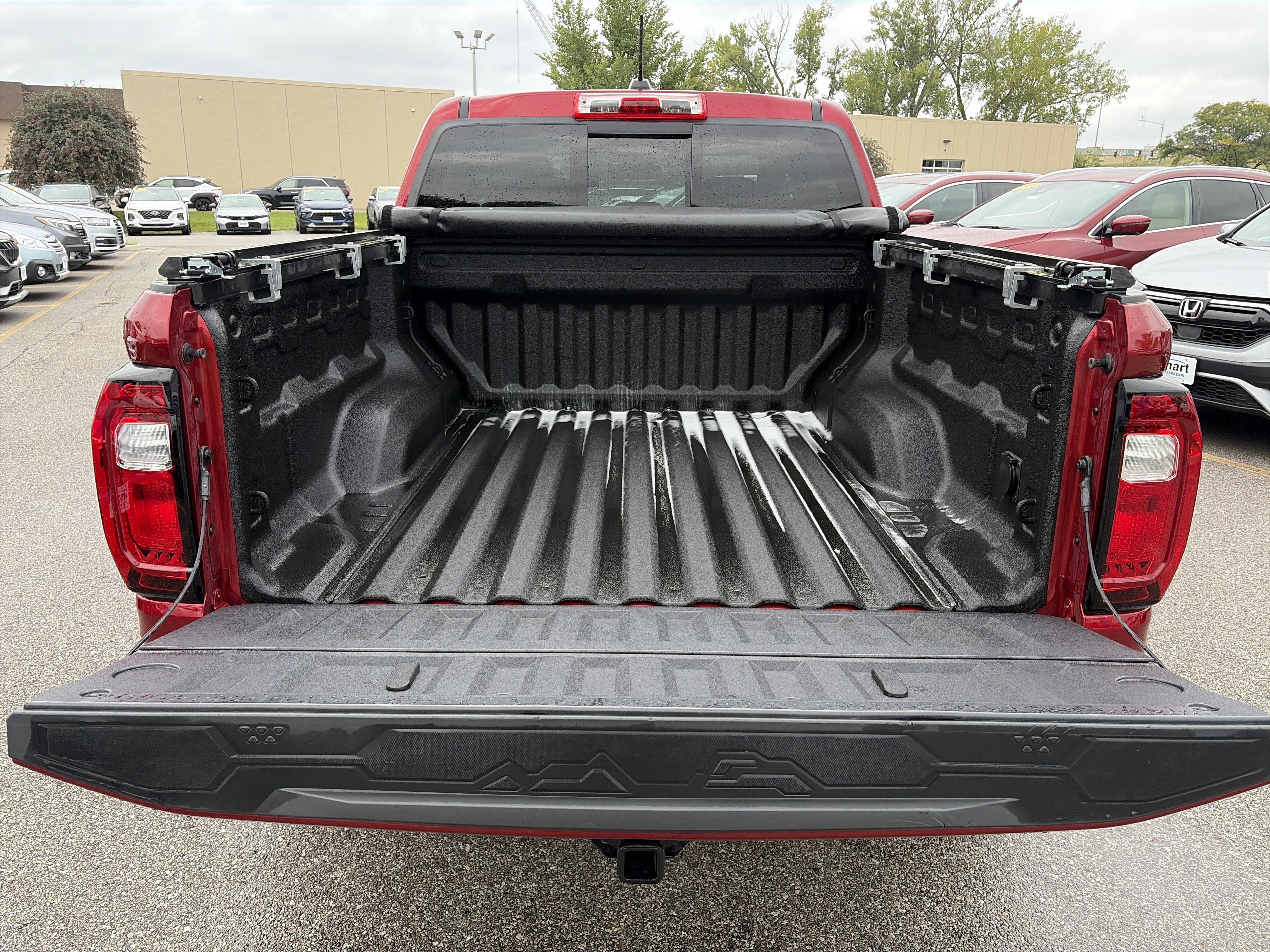 Used 2024 GMC Canyon Elevation w/ Elevation Premium Package AWD/4WD image 13