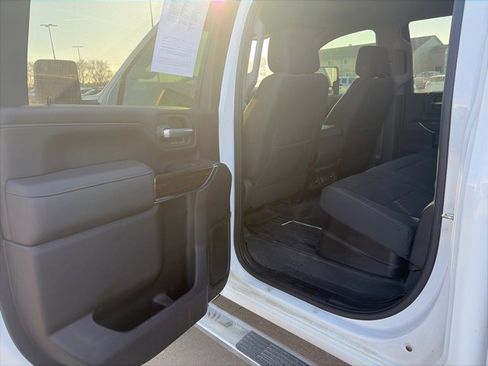 Used 2022 GMC Sierra 2500 SLE w/ SLE Value Package; image 15