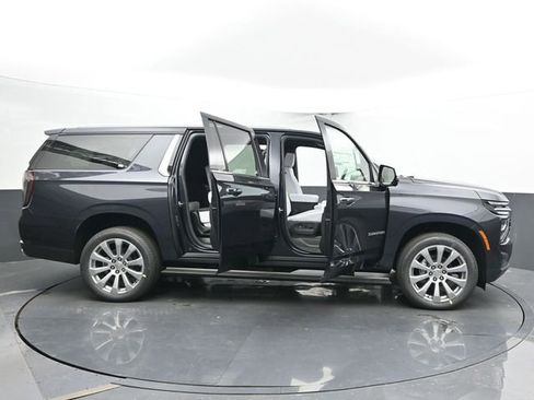 New 2026 Chevrolet Suburban High Country image 65