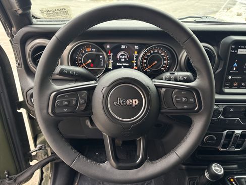 Used 2023 Jeep Wrangler Sport S w/ Sun And Sound Package image 18