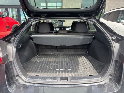 Used 2022 Toyota Prius LE AWD/4WD image 10