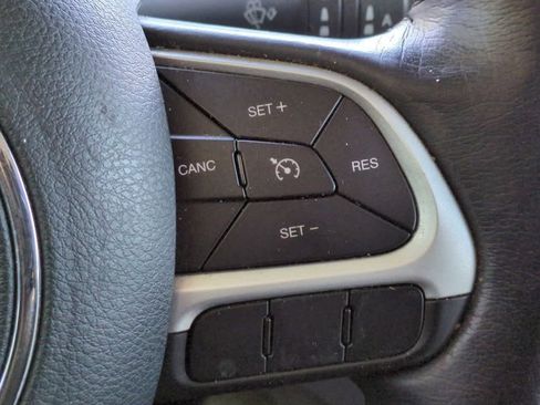 Used 2021 Jeep Renegade Latitude w/ Convenience Group image 25