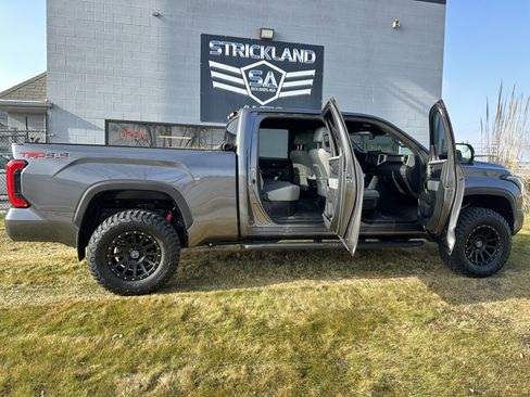 Used 2025 Toyota Tundra Limited w/ TRD Off-Road Package image 33