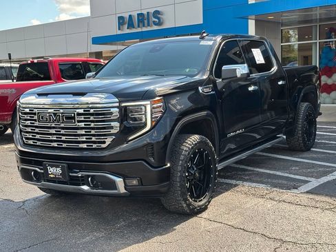 Used 2023 GMC Sierra 1500 Denali w/ Denali Reserve Package AWD/4WD image 3