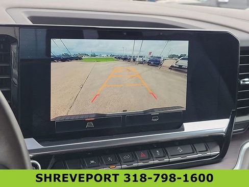 Used 2022 GMC Sierra 1500 SLT w/ SLT Convenience Package AWD/4WD image 15