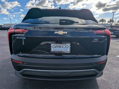 Used 2024 Chevrolet Blazer EV LT image 15