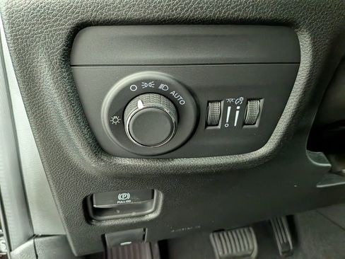 New 2025 Jeep Grand Cherokee L Altitude image 18