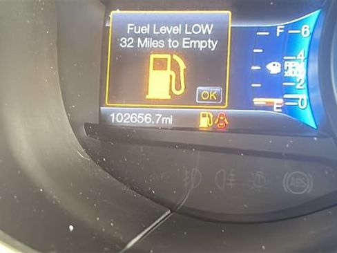 Used 2018 Ford Edge SEL w/ Equipment Group 201A AWD/4WD image 15