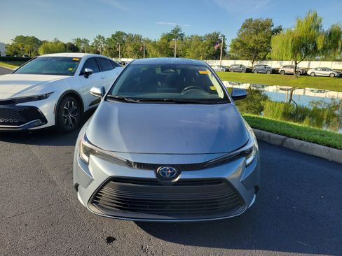 Used 2023 Toyota Corolla LE FWD image 28