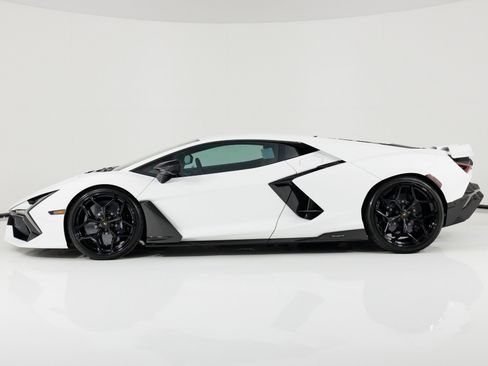 Used 2024 Lamborghini Revuelto AWD/4WD image 7