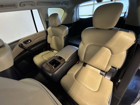 Used 2021 INFINITI QX80 Premium Select image 23
