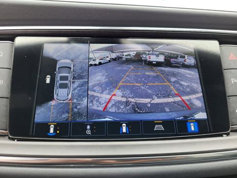 Used 2024 Buick Enclave Premium image 20