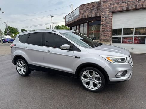 Used 2017 Ford Escape Titanium w/ Equipment Group 301A FWD image 17