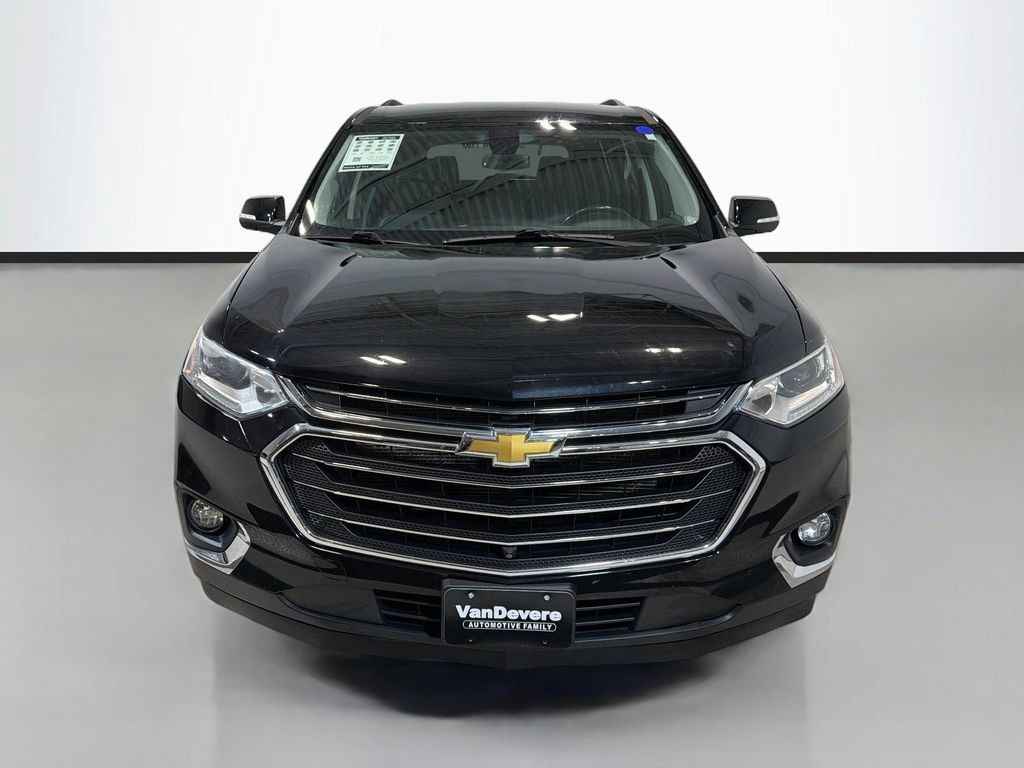 Used 2021 Chevrolet Traverse LT w/ LT Premium Package AWD/4WD image 2