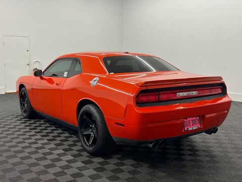 Used 2009 Dodge Challenger R/T image 3