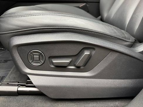 Used 2023 Audi Q7 3.0T Premium Plus w/ Premium Plus Package image 10